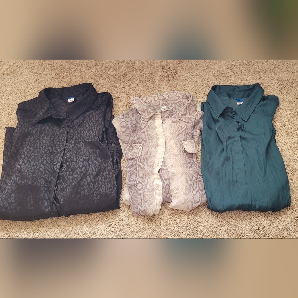 Old Navy Women's Button Down Shirts - Black, Cream, Green